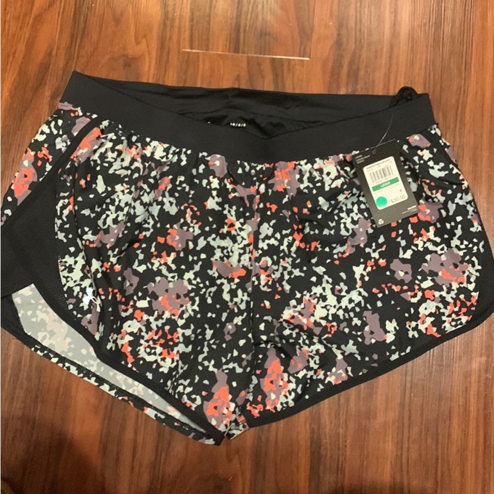 NEW Nike Running Shorts large